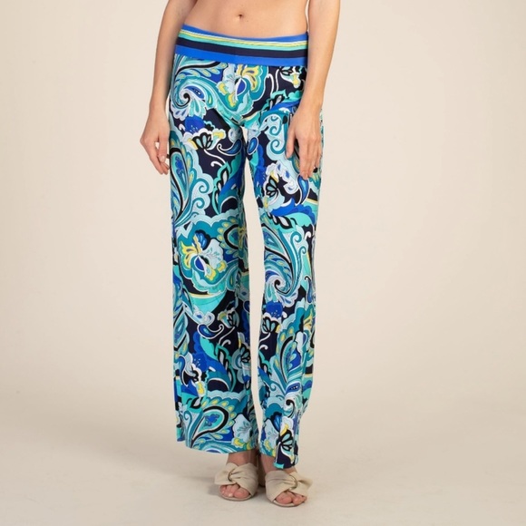 Trina Turk Pants - NWT Trina Turk Size Small Ipanema
Wide Leg Pant Swim and Spa Collection